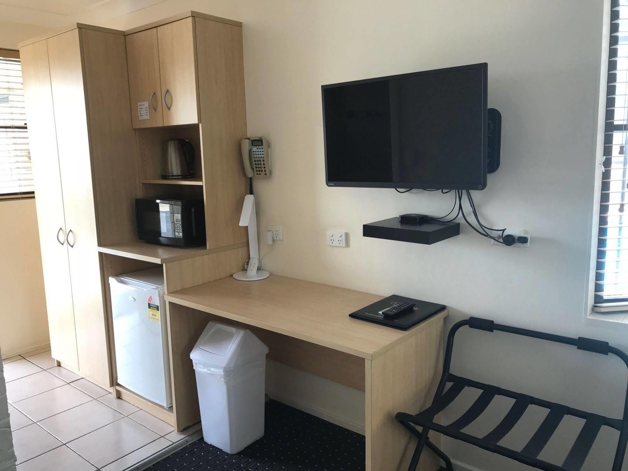 Motel Grande タムワース エクステリア 写真